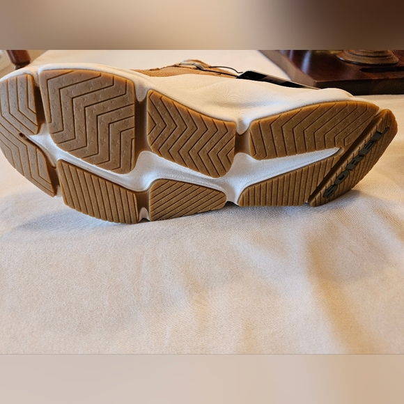 Sorel Kinetic Caribou Waterproof Boot - Picture 5 of 5